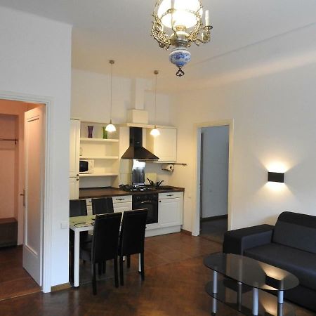 Laisves Aleja Apartment Kaunas Exterior foto