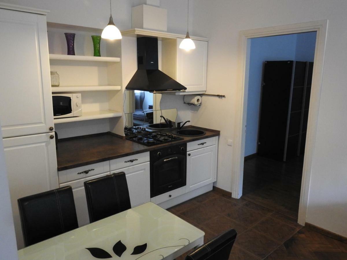 Laisves Aleja Apartment Kaunas Exterior foto
